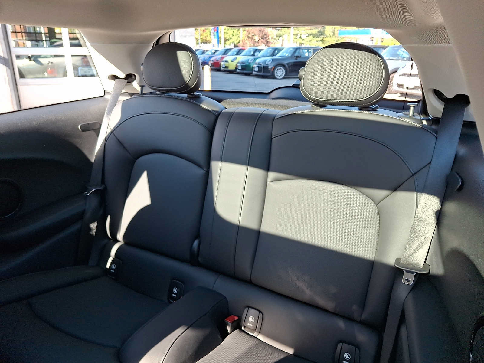 Used 2022 MINI Cooper S FWD image 10