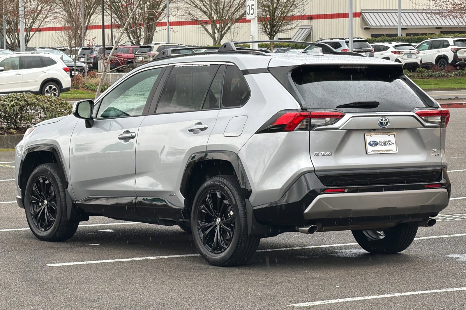 Used 2024 Toyota RAV4 SE image 6