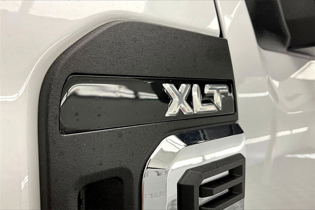 New 2026 Ford F350 XLT w/ FX4 Off-Road Package image 8