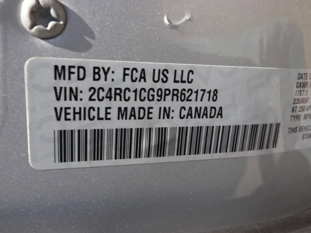 Used 2023 Chrysler Voyager LX image 25