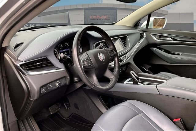 Used 2020 Buick Enclave Premium w/ Sun and Sites Package image 15