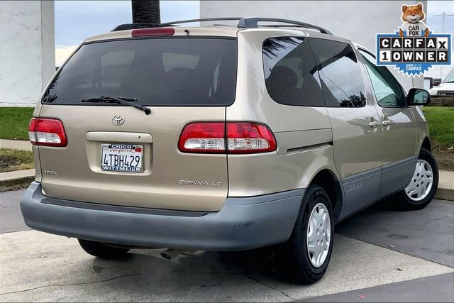 Used 2001 Toyota Sienna LE image 12