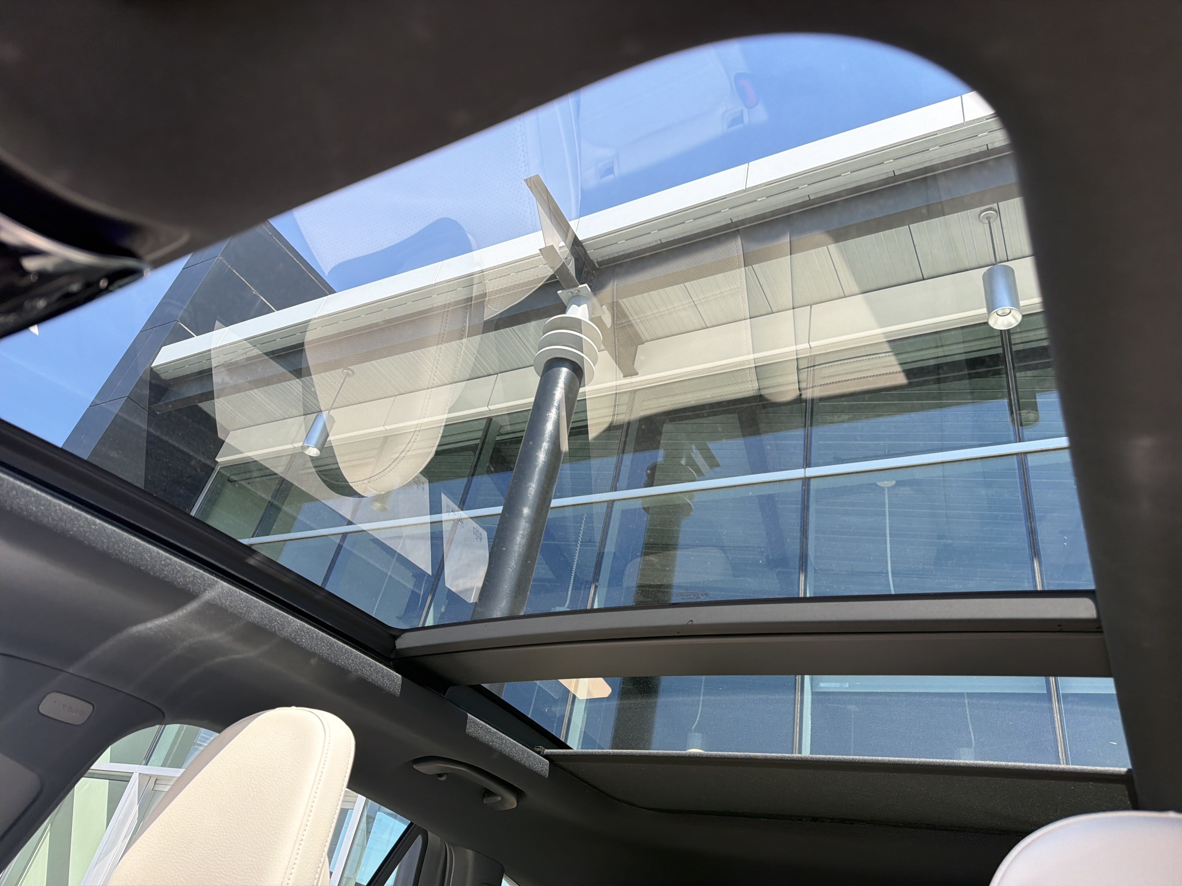 Certified 2025 Mercedes-Benz GLC 300 4MATIC image 28