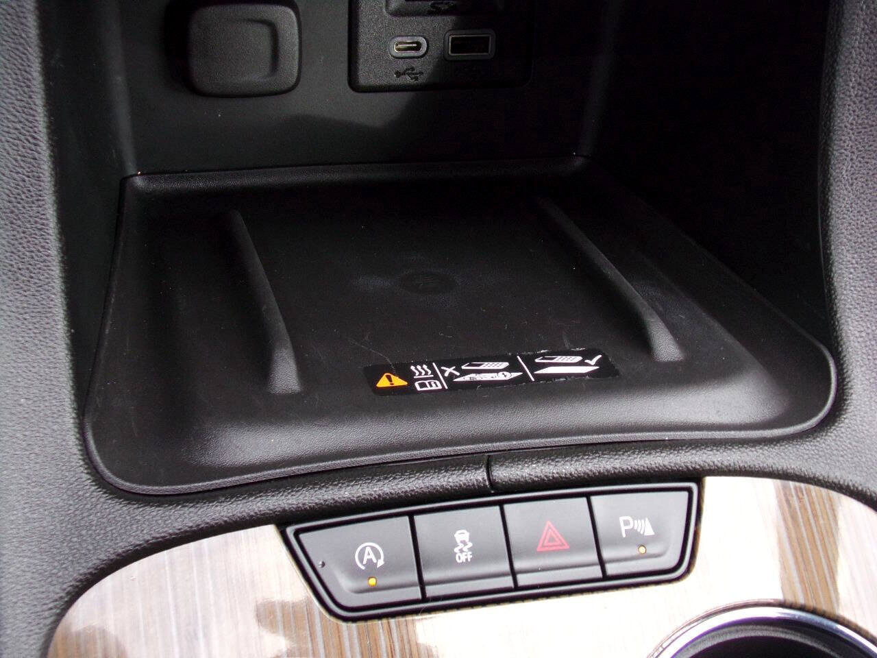 Used 2023 GMC Acadia SLE w/ Driver Convenience Package image 48