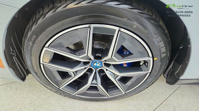 Used 2025 BMW i5 xDrive40 w/ M Sport Package image 54
