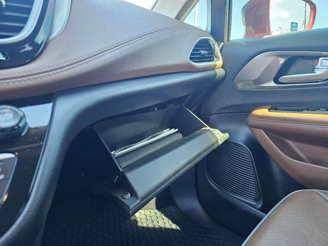 Used 2018 Chrysler Pacifica Limited w/ Advanced Safetytec Group image 22