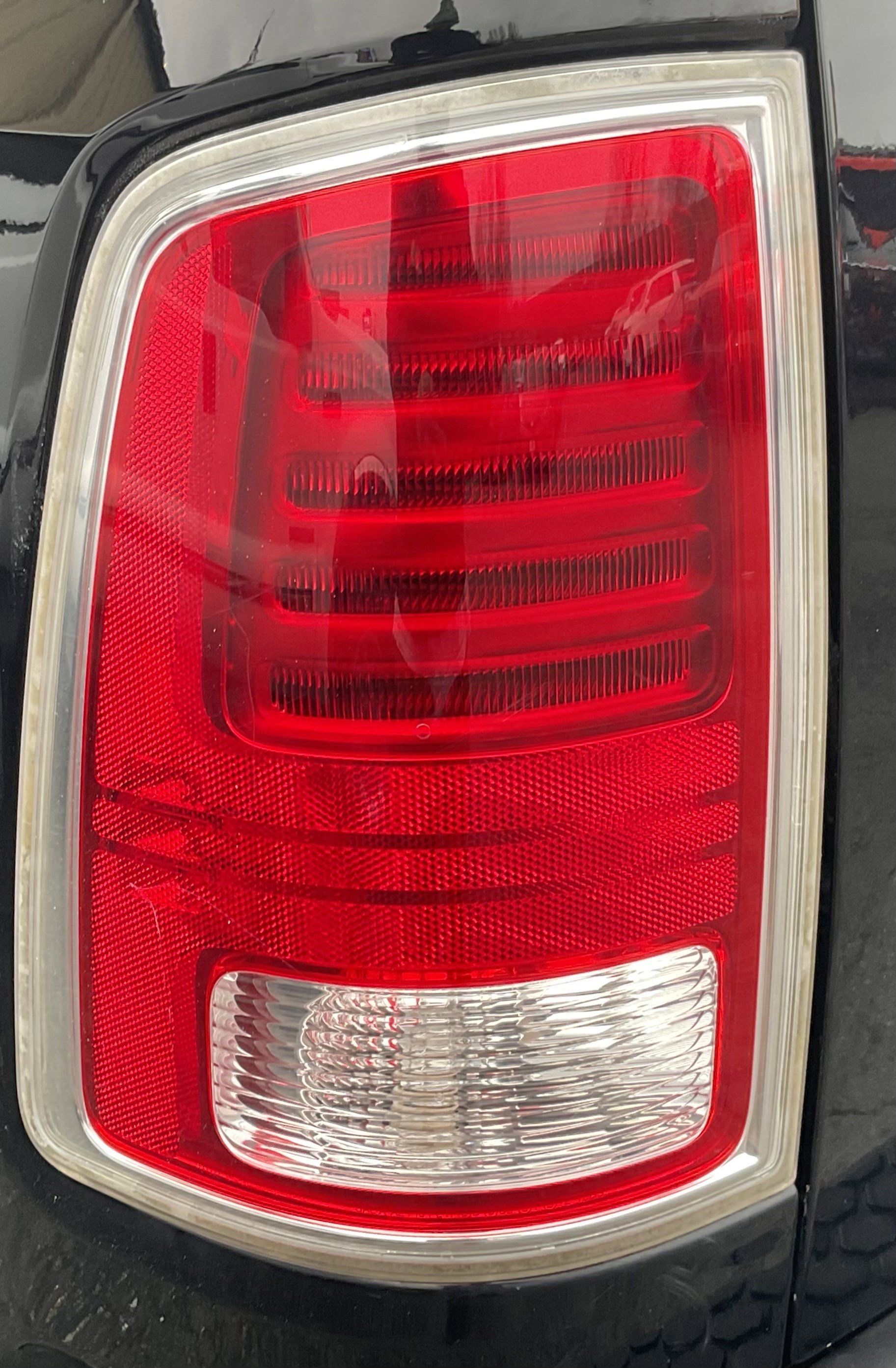 Used 2014 RAM 1500 Limited image 11