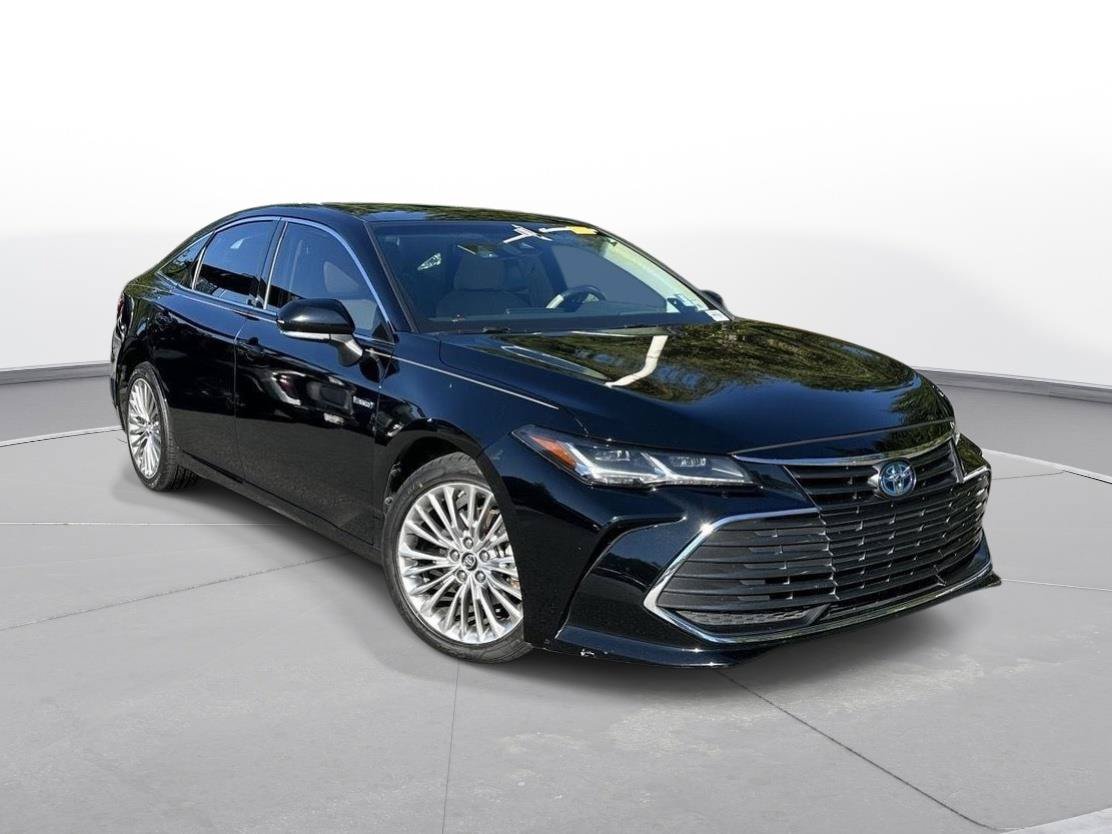 Used 2019 Toyota Avalon Limited FWD image 4