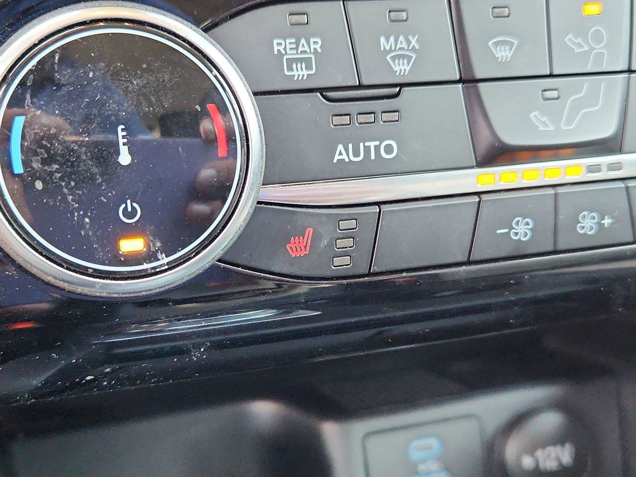 Used 2022 Ford Escape Titanium w/ Titanium Premium Package image 20