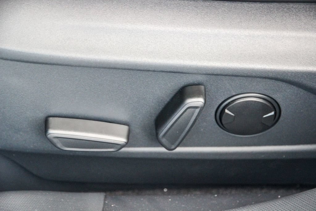 New 2026 Ford Mustang Mach-E Select RWD image 22