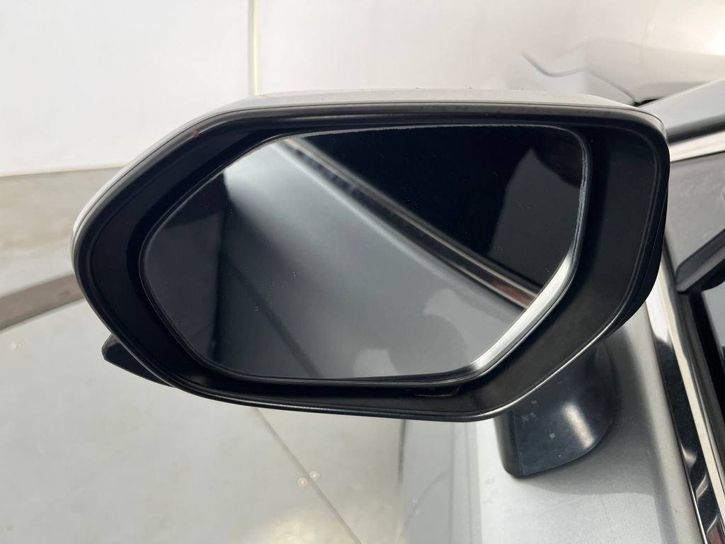 Used 2020 Toyota Camry SE FWD image 37