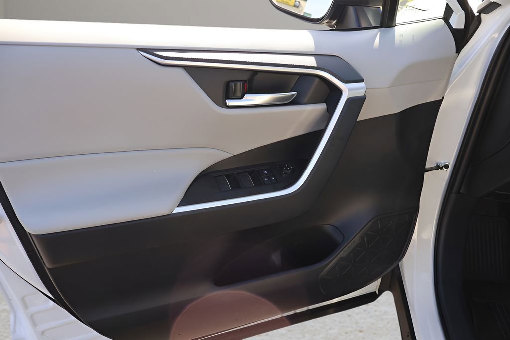 Certified 2024 Toyota RAV4 XLE image 9