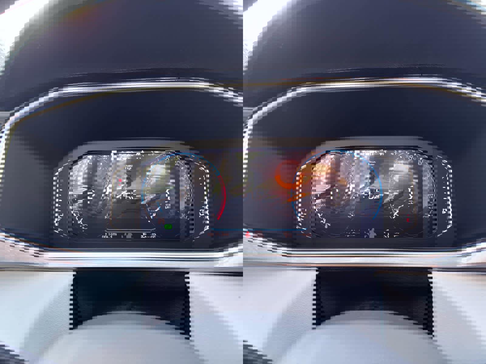 New 2026 Volkswagen Taos SEL image 11