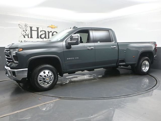 Used 2025 Chevrolet Silverado 3500 LTZ w/ LTZ Plus Package image 30