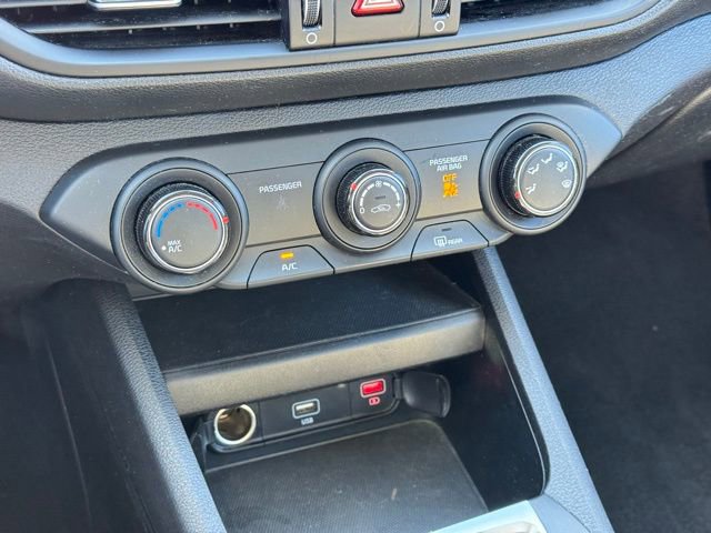 Used 2024 Kia Forte LXS image 28