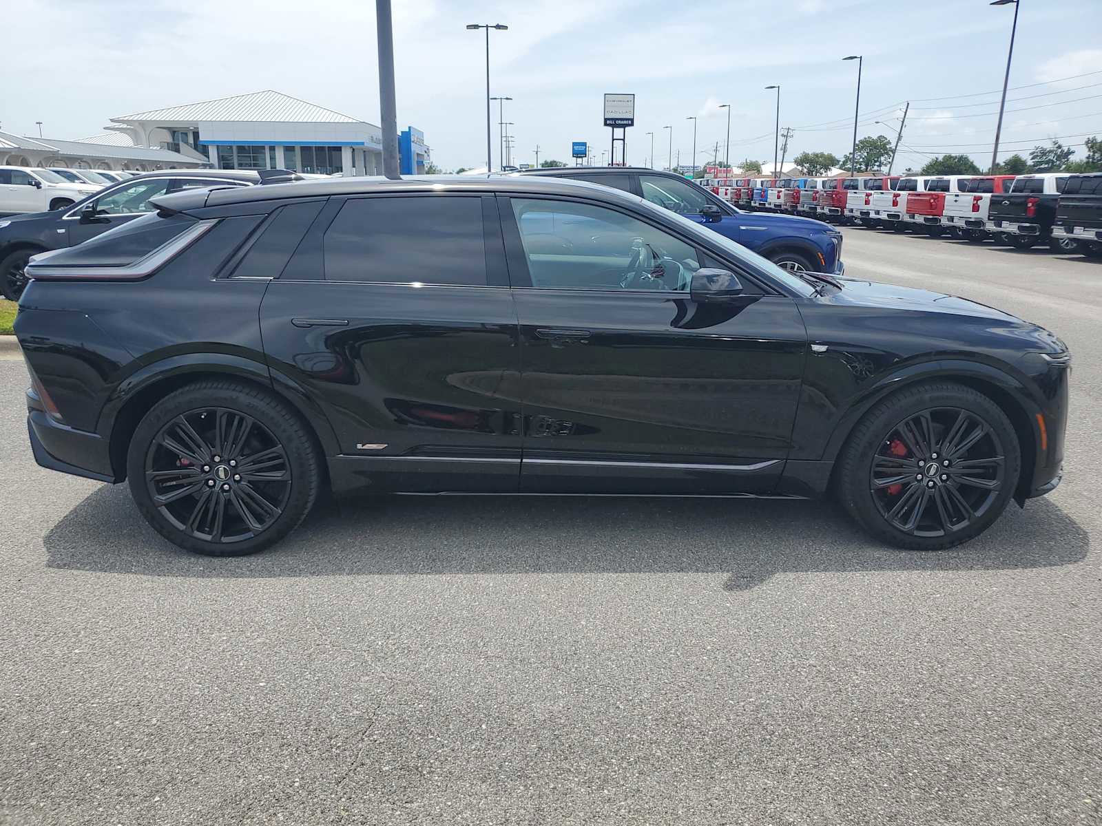 New 2026 Cadillac Lyriq V image 7