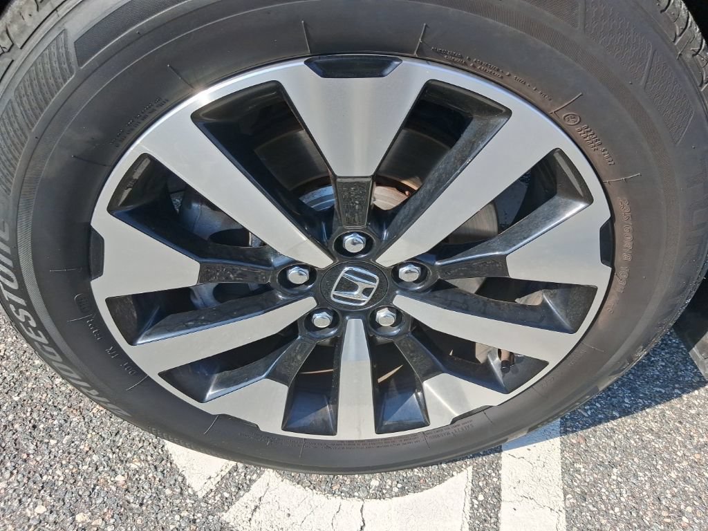 Certified 2025 Honda Odyssey EX-L image 16
