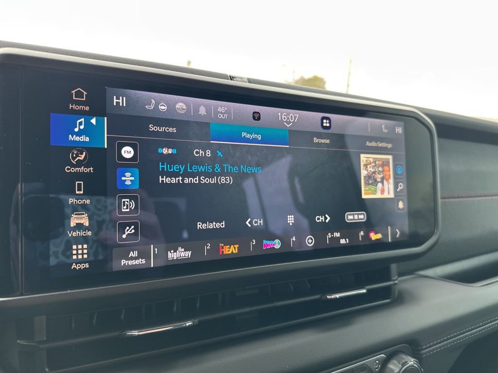 Used 2025 Jeep Gladiator Rubicon w/ Convenience Group image 20