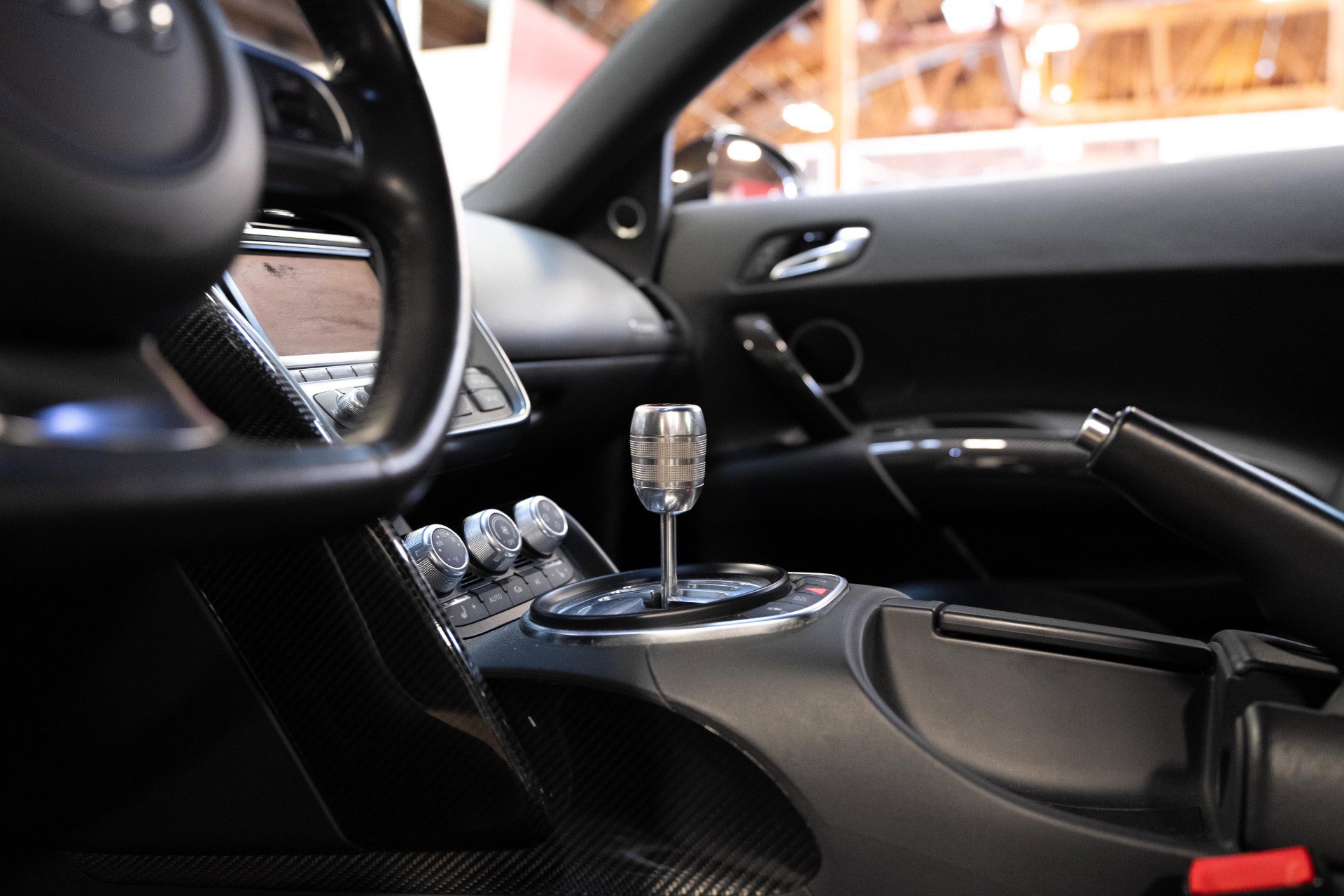 Used 2011 Audi R8 V10 image 77