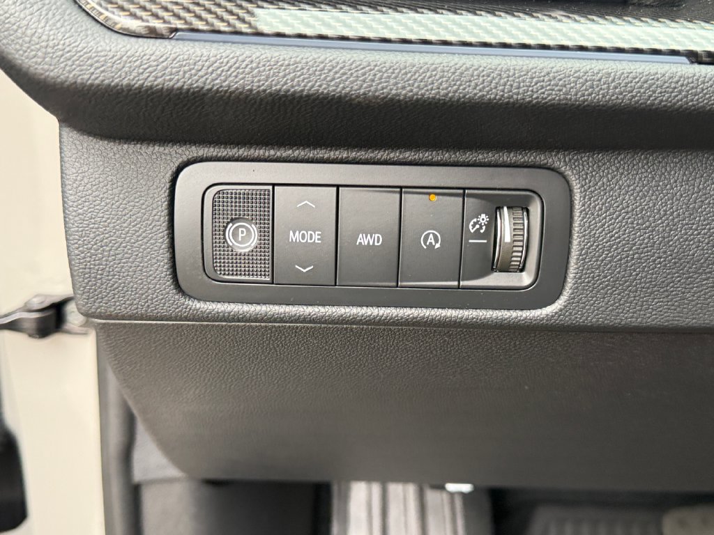 New 2027 Chevrolet Traverse Z71 w/ Enhanced Driving Package AWD/4WD image 23