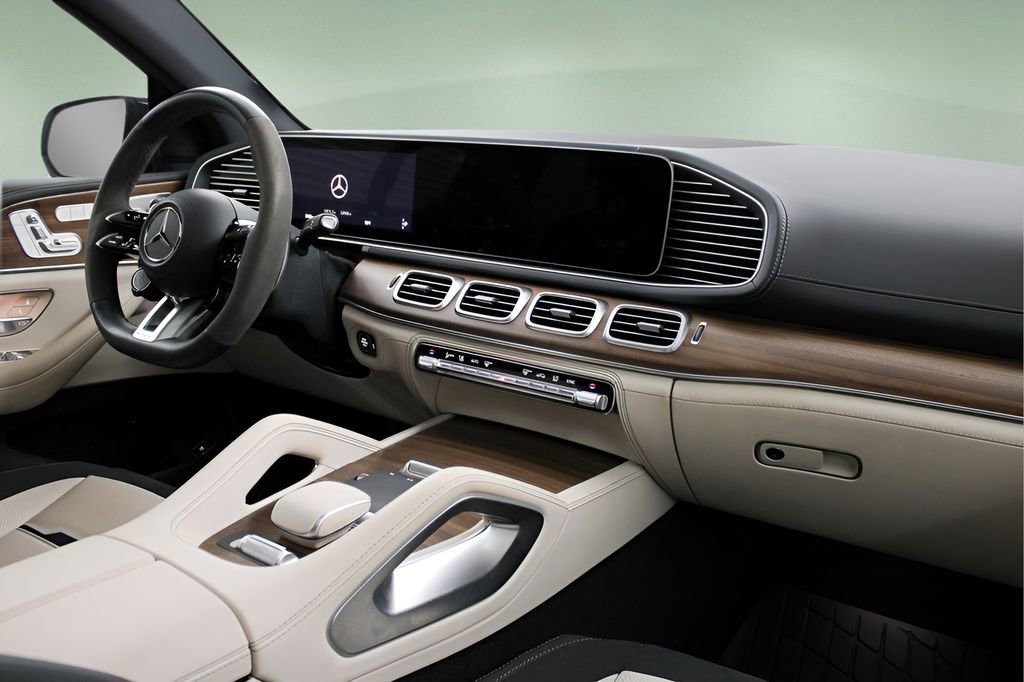 Used 2024 Mercedes-Benz GLE 53 AMG 4MATIC Coupe image 19