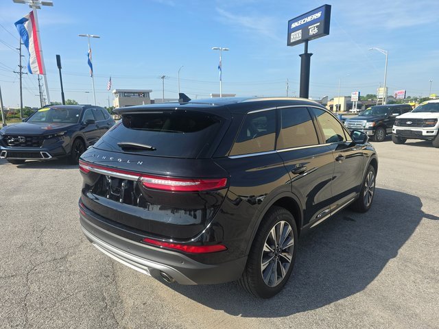 Used 2022 Lincoln Corsair Reserve w/ Equipment Group 201A image 4