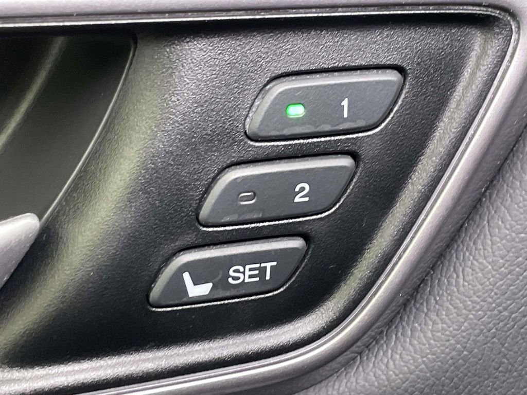 Used 2017 Honda CR-V Touring image 34