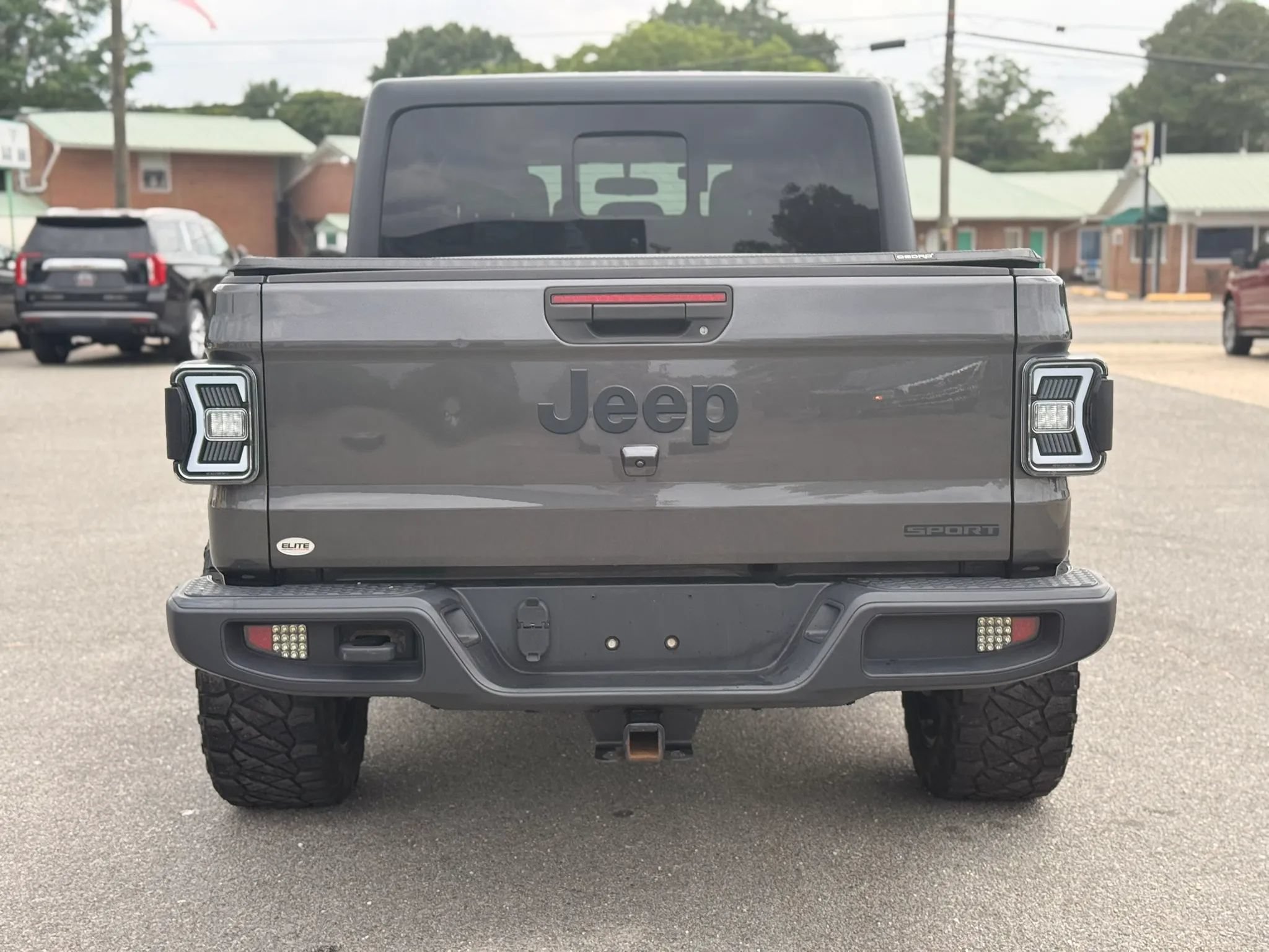 Used 2021 Jeep Gladiator Sport AWD/4WD image 8