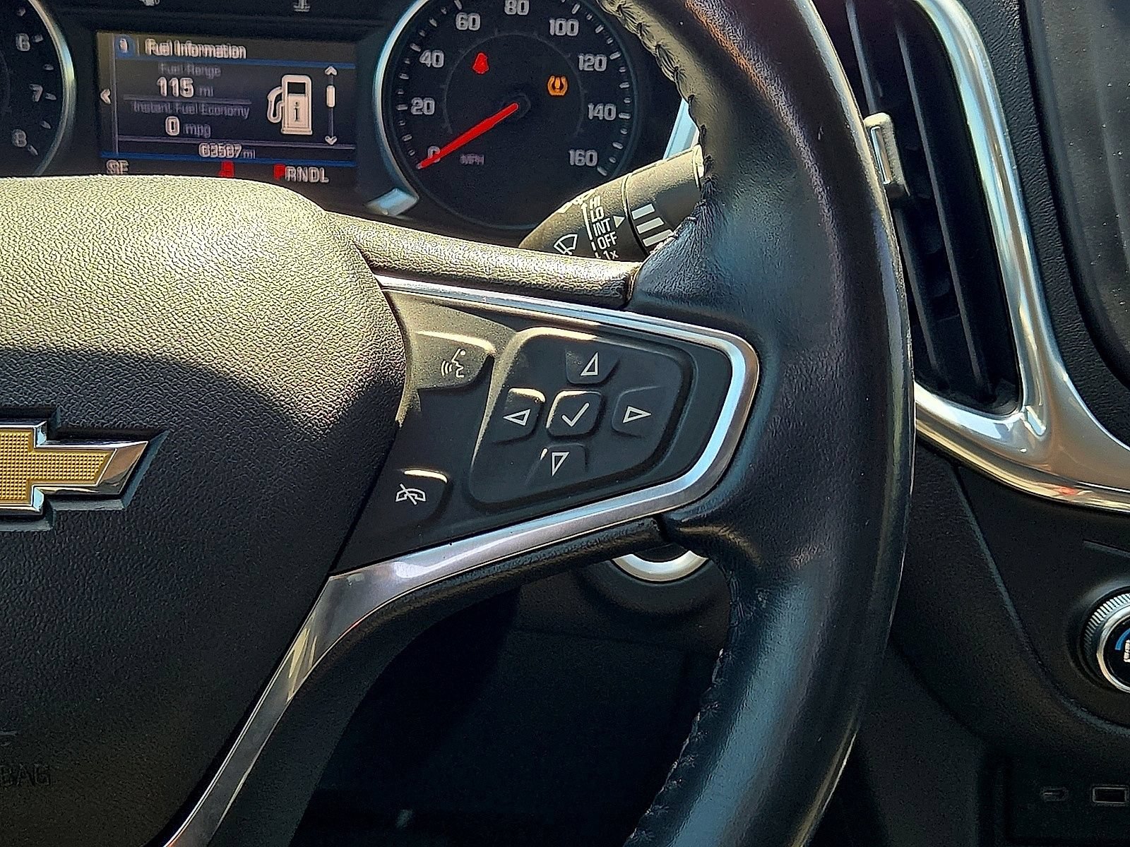 Used 2019 Chevrolet Equinox LT FWD image 20