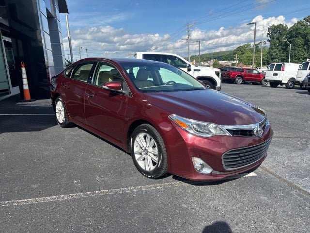 Used 2015 Toyota Avalon XLE FWD image 4