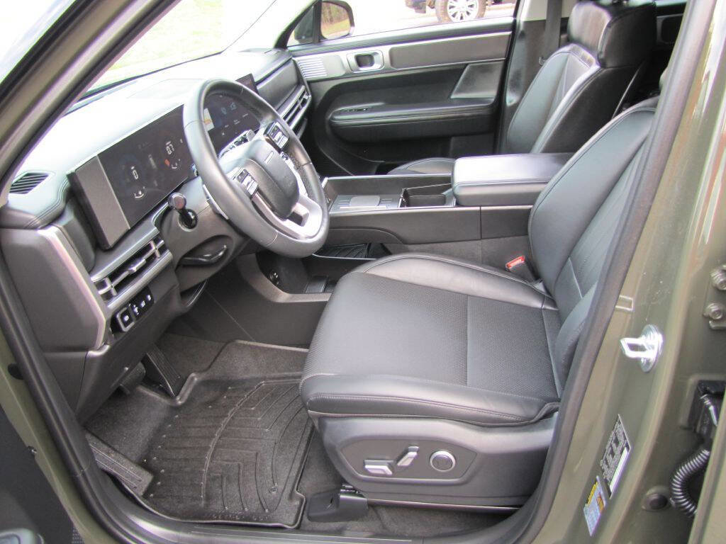 Used 2025 Hyundai Santa Fe SEL image 21