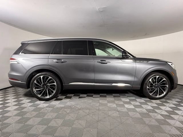 Used 2021 Lincoln Aviator Reserve w/ Equipment Group 202A AWD/4WD image 8