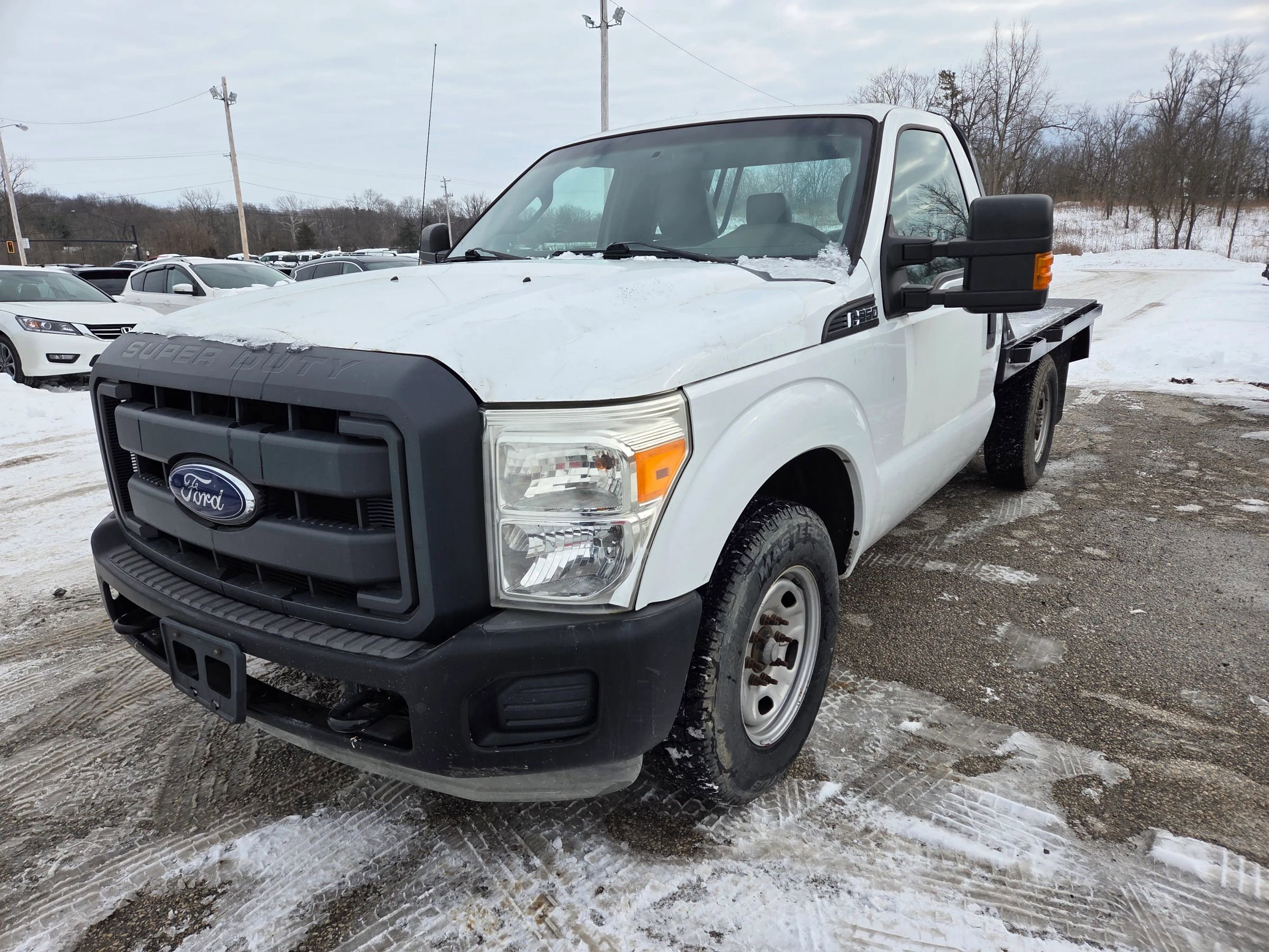 Used 2011 Ford F350 XL w/ Camper Pkg image 2