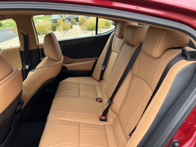 Certified 2025 Lexus ES 300h w/ Luxury Package FWD image 21