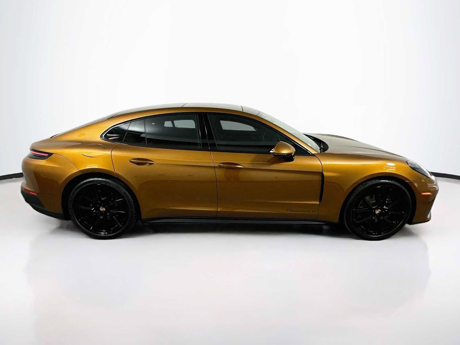 Certified 2025 Porsche Panamera 4 AWD/4WD image 8