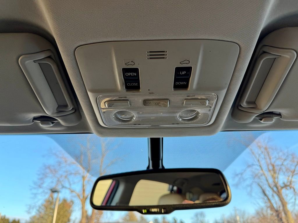 Used 2013 Toyota RAV4 Limited image 38