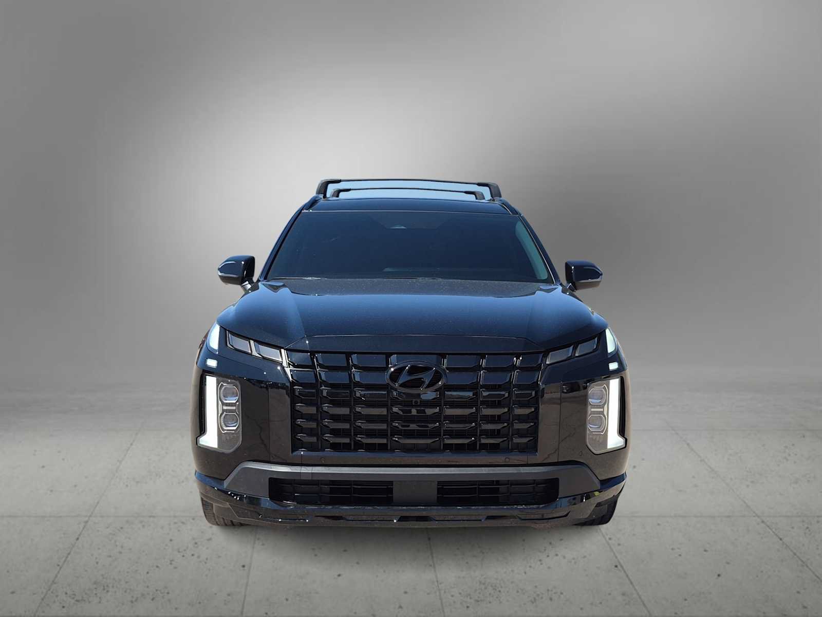 Used 2025 Hyundai Palisade XRT FWD image 3