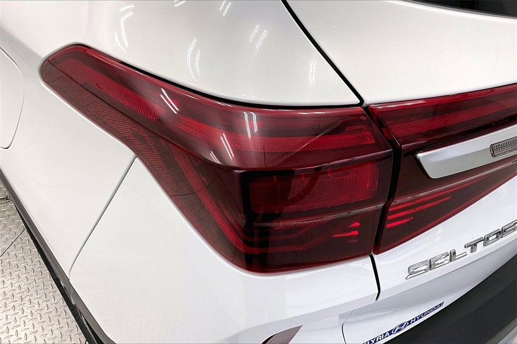 Used 2021 Kia Seltos S image 29