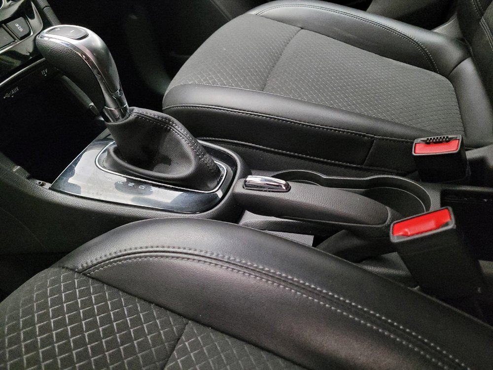 Used 2021 Buick Encore Preferred image 26