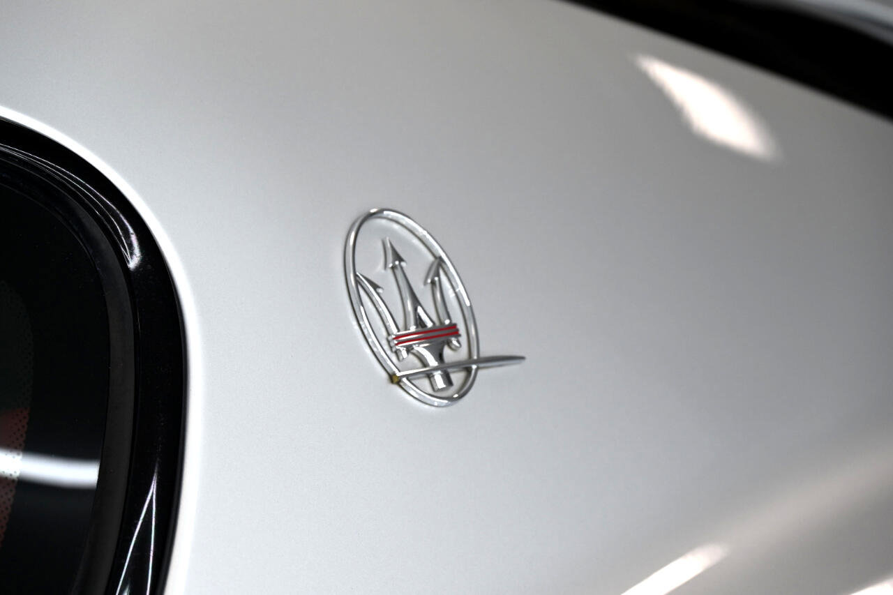 Used 2014 Maserati GranTurismo Sport image 12