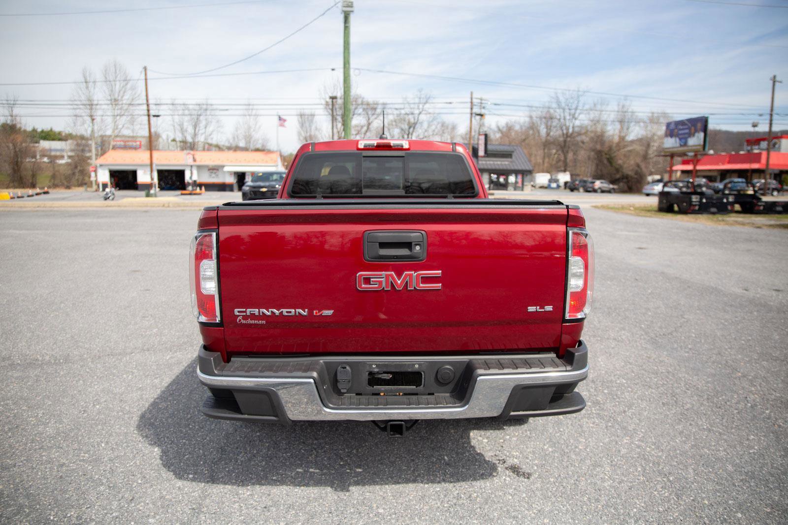 Used 2018 GMC Canyon SLE w/ SLE Convenience Package image 4