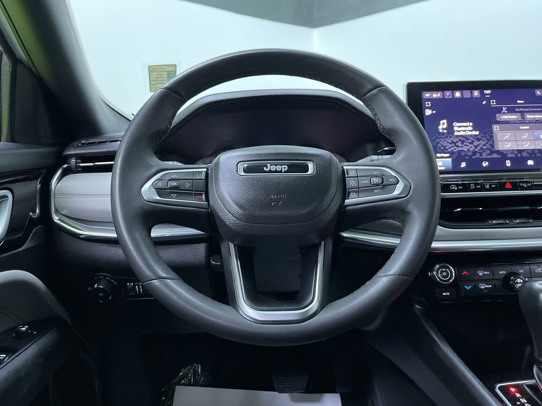 Used 2023 Jeep Compass Limited AWD/4WD image 21