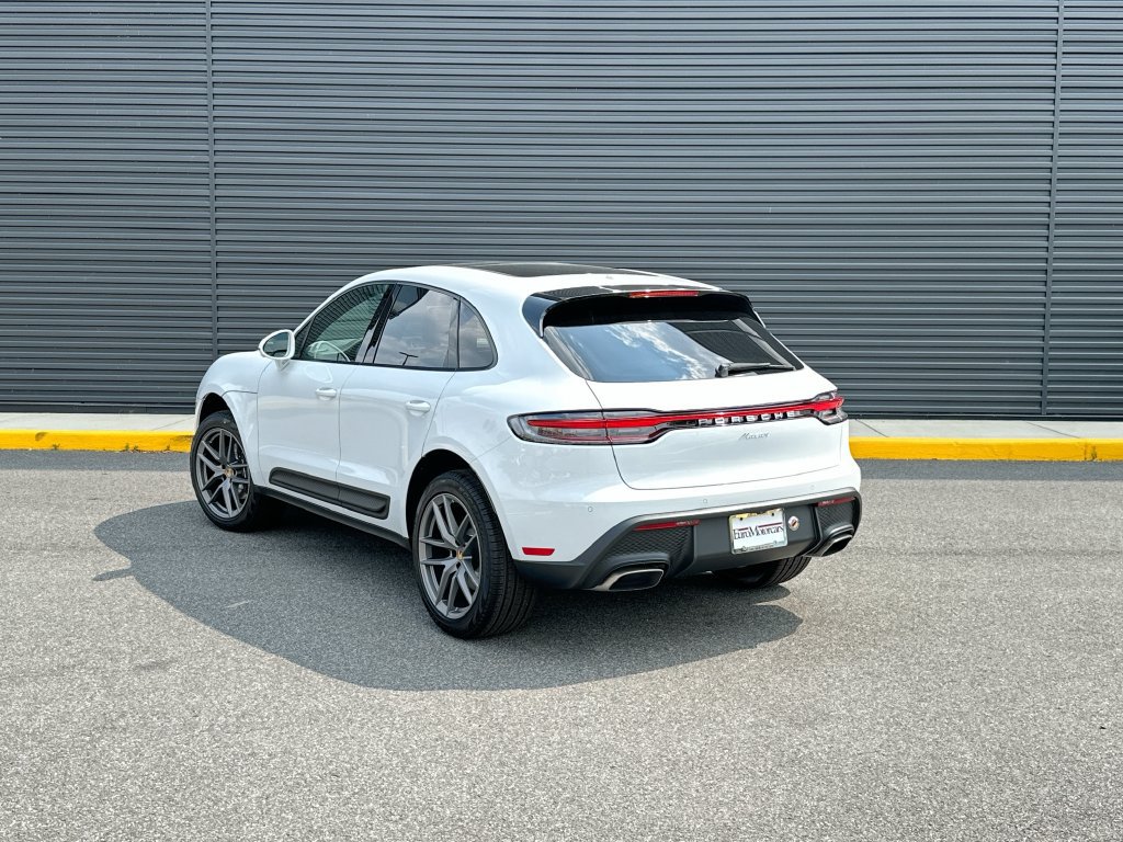 New 2026 Porsche Macan AWD/4WD image 3