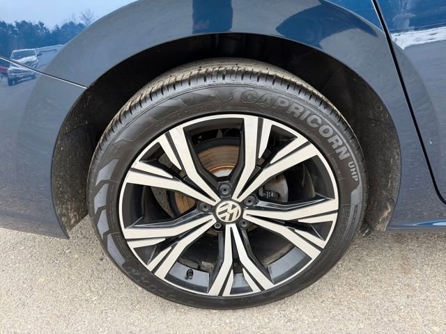 Used 2020 Volkswagen Passat 2.0T SEL image 28