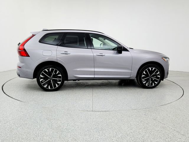 New 2026 Volvo XC60 B5 Ultra w/ Climate Package image 4