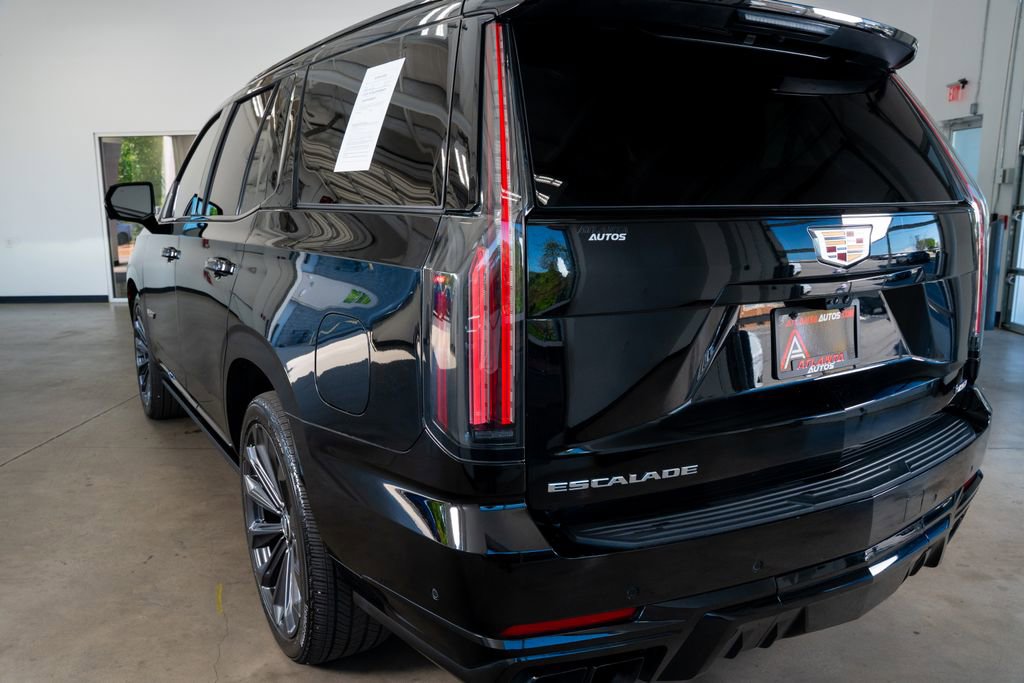 Used 2025 Cadillac Escalade V image 14