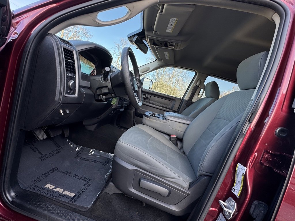 Used 2016 RAM 2500 Tradesman w/ Chrome Appearance Group image 16