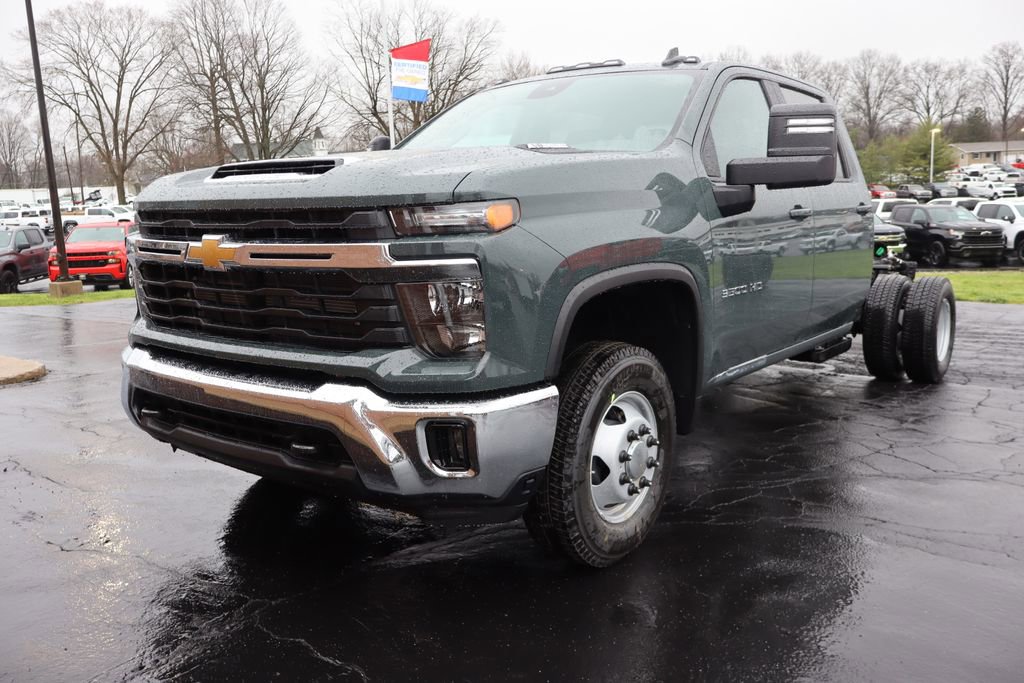 New 2026 Chevrolet Silverado 3500 LT image 21