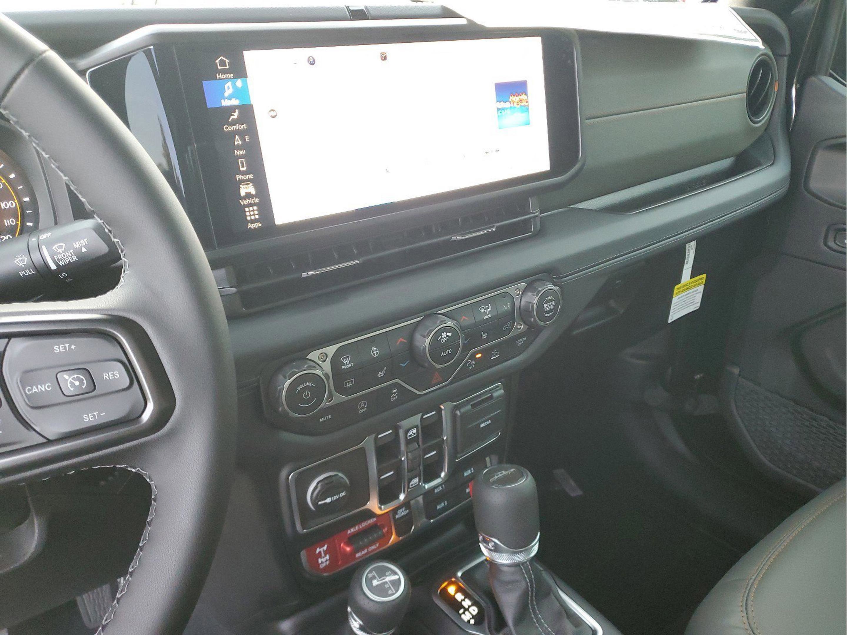 New 2026 Jeep Gladiator Mojave image 9
