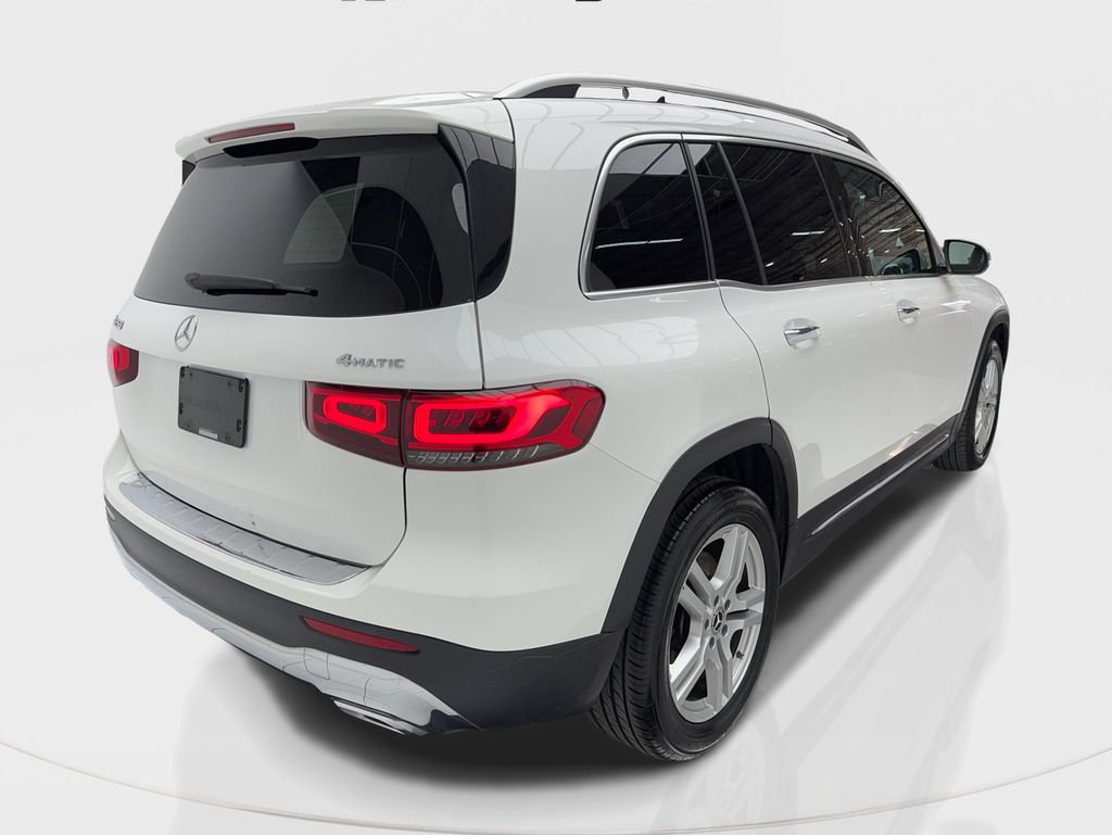 Used 2023 Mercedes-Benz GLB 250 4MATIC w/ Premium Package image 9